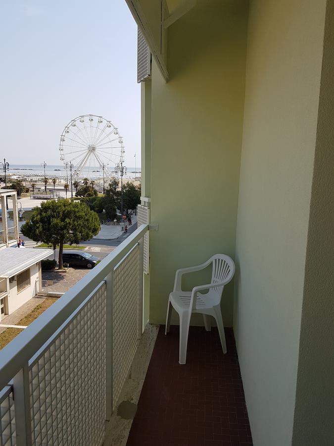 Hotel Residence Adriana Cesenatico Eksteriør billede